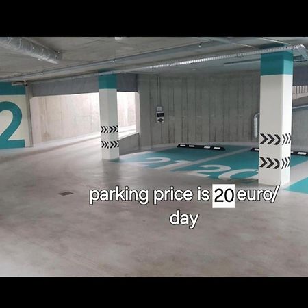 Happy Inn Emporia, Self Chek-In, Parking In The Underground Garage Вилнюс Екстериор снимка
